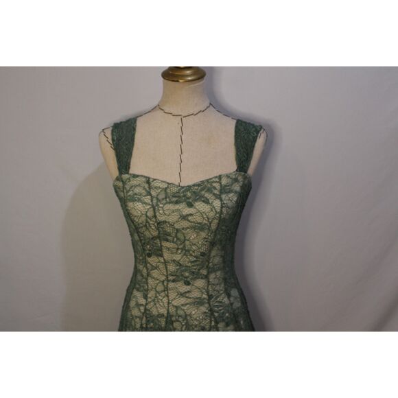 Elana Kattan Sage Lace "Nude" slip dress NWT Small - Picture 3 of 9